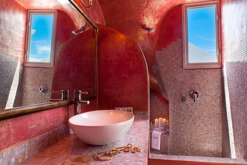ADAMANT SUITES SANTORINI