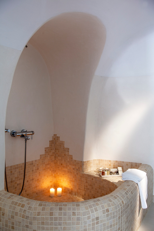 ALIKO LUXURY SUITES SANTORINI