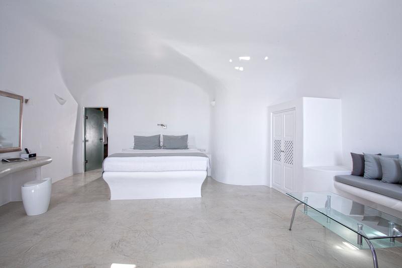 ANGEL and STARS SUITES & SPASANTORINI