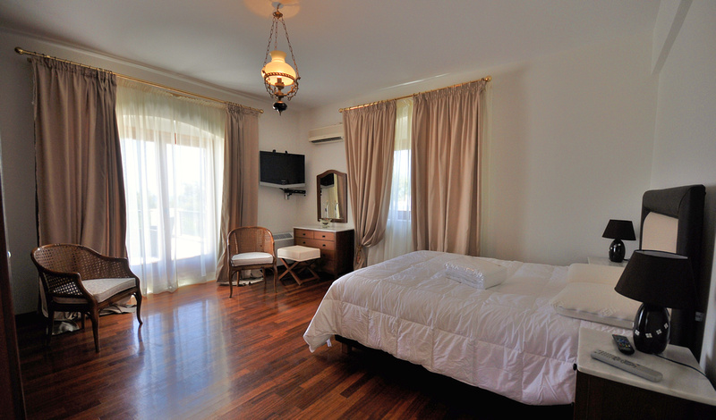 ASTERAS BEACH VILLAS