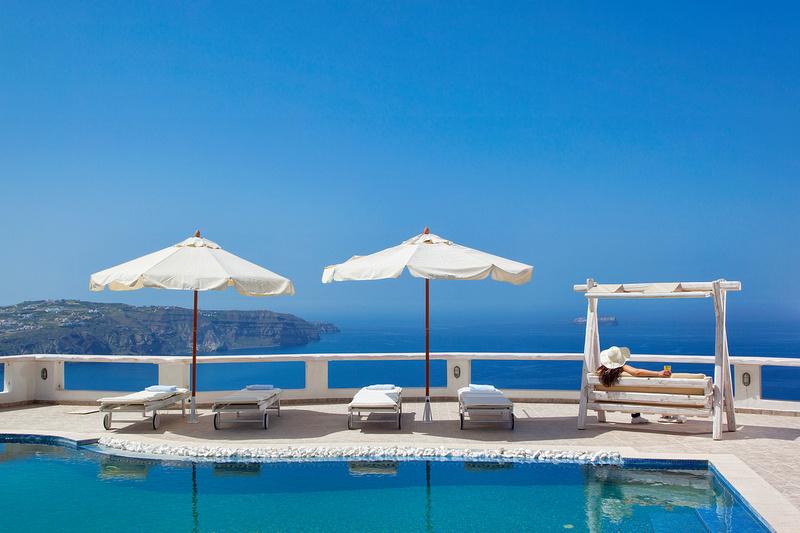 ATHERMI SUITES SANTORINI