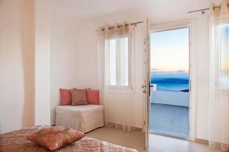 AVIANTO SUITES SANTORINI