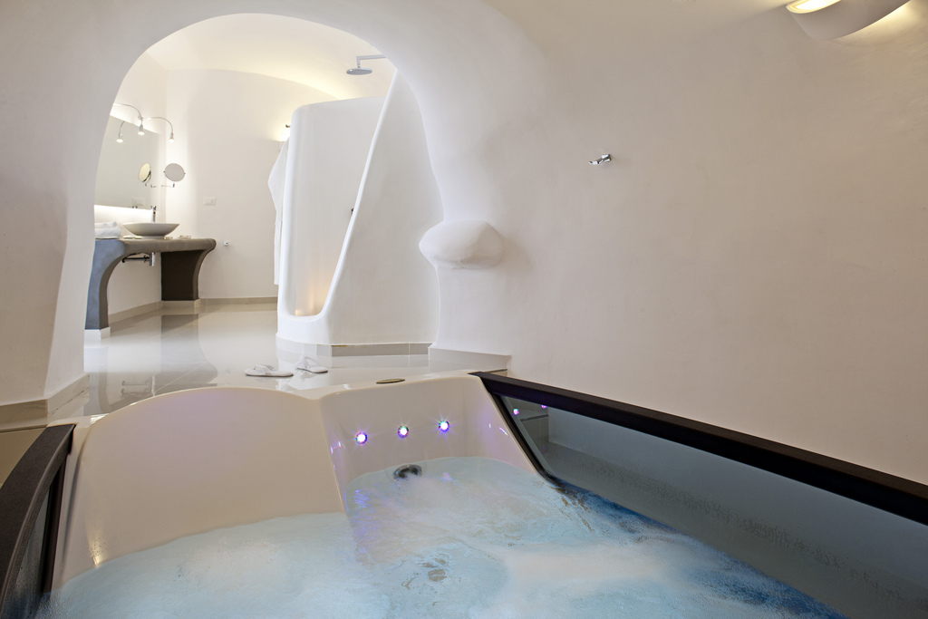 CHROMATA UP STYLE HOTEL SANTORINI