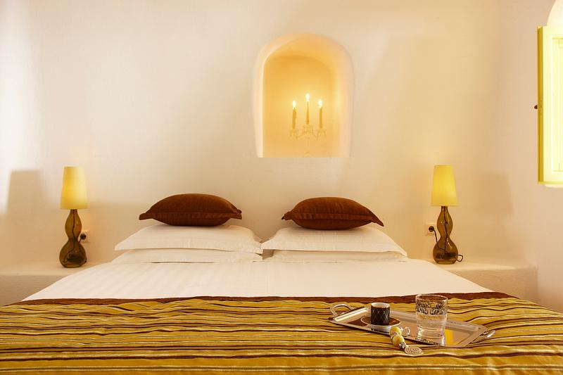 DREAMS LUXURY SUITES SANTORINI