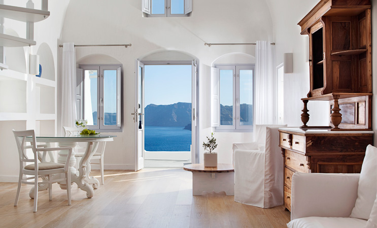 KIRINI SUITES and SPA SANTORINI