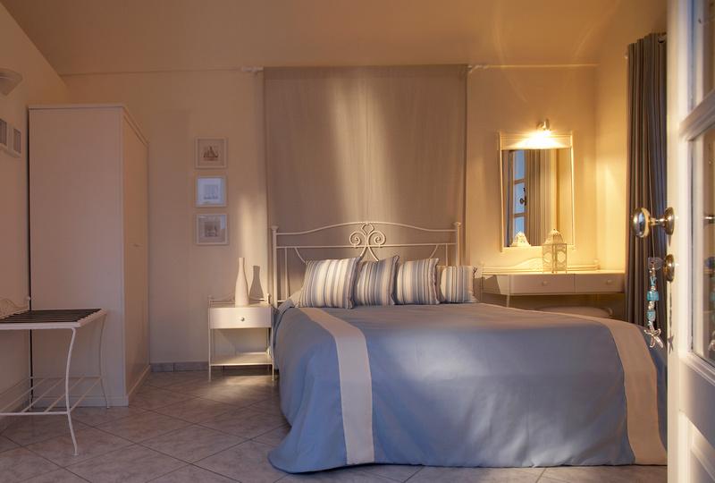 MELI MELI HOTEL SANTORINI