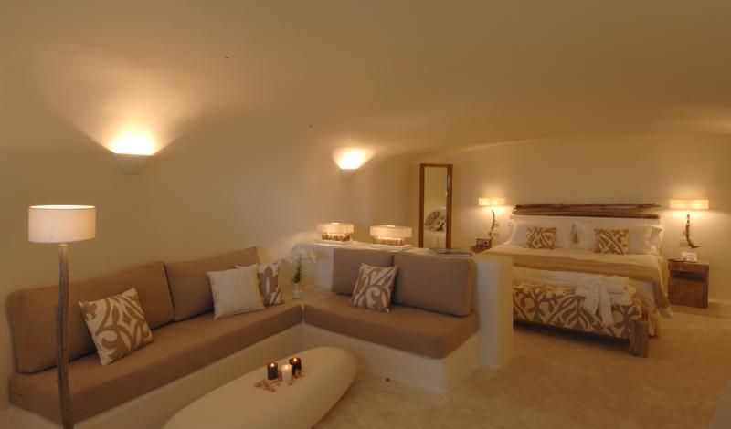 MYSTIQUE LUXURY COLLECTION RESORT SANTORINI