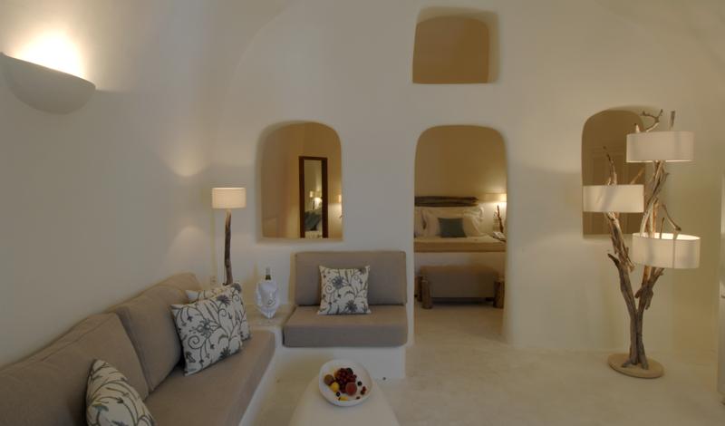 MYSTIQUE LUXURY COLLECTION RESORT SANTORINI