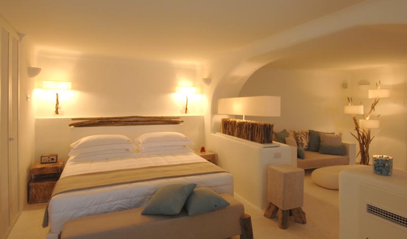 MYSTIQUE LUXURY COLLECTION RESORT SANTORINI