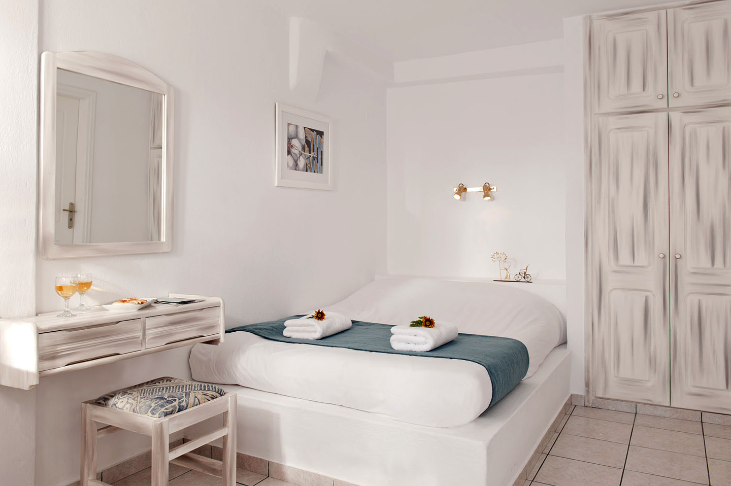 REGINA MARE Santorini