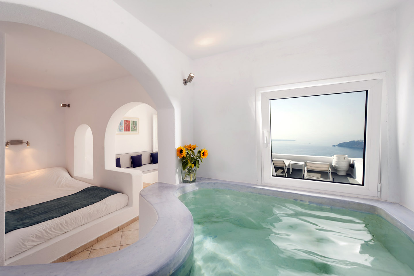 REGINA MARE Santorini