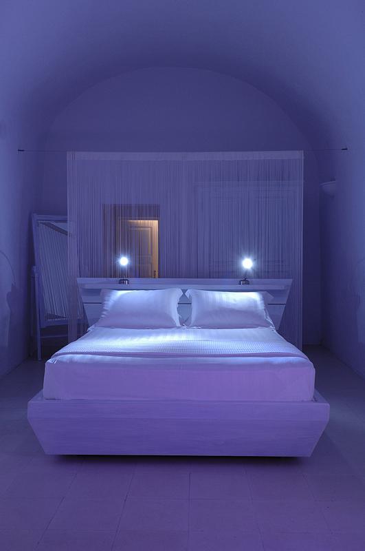 SUN ROCKS HOTEL SANTORINI