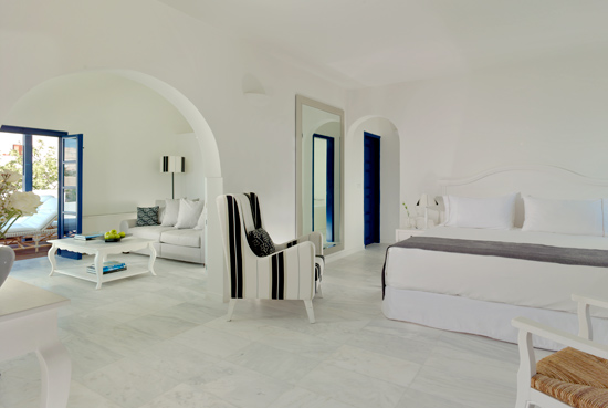 VEDEMA LUXURY COLLECTION RESORT SANTORINI
