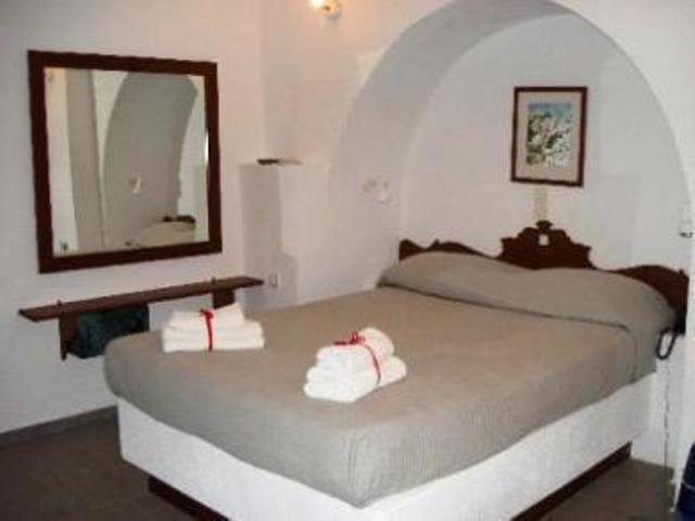 VINSANTO VILLAS
