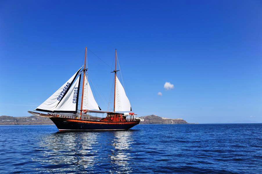 Three Islands Cruise — Sailing Boat